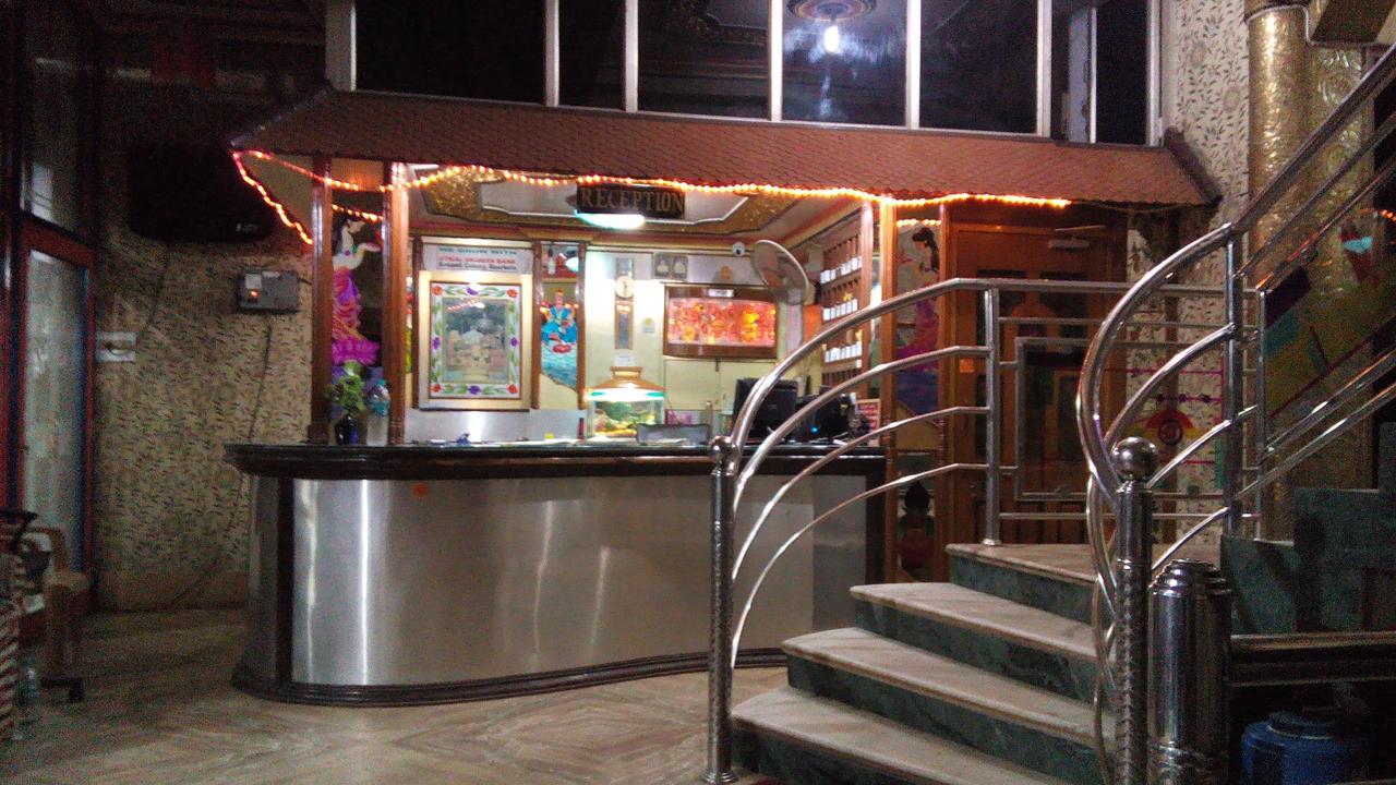 Отель Aastha Rourkela Экстерьер фото